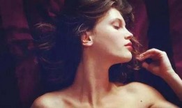 法国电影出卖在线观看,揭秘人性的黑暗面