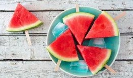 网红吃瓜勺子图片真实大全,趣味横生的美食潮流