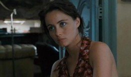 法国艾曼纽在线观看,浪漫邂逅，在线重温经典爱情故事