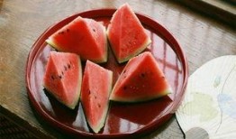 网红吃一根三月瓜煮多久,一根三月瓜，煮多久才美味？