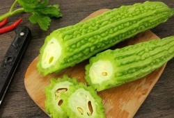 网红吃一根三月瓜煮多久,一根三月瓜，煮多久才美味？