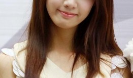 娱乐吃瓜女星休息,揭秘休息时刻的吃瓜女王