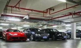 郑州豪车爆料视频曝光,豪车云集，一窥城市奢华风采